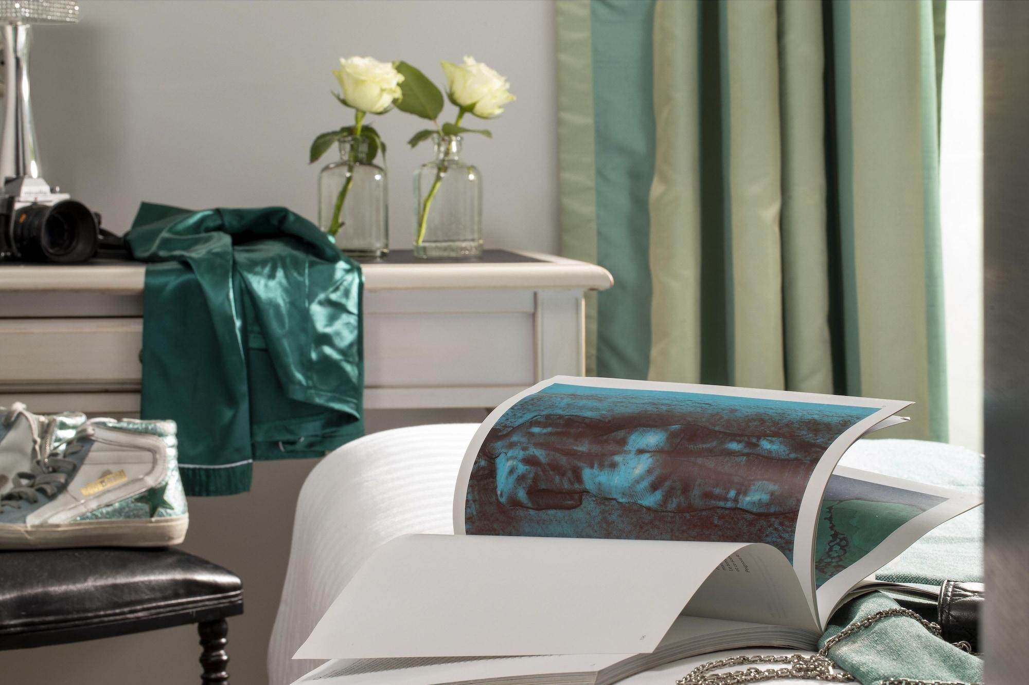 פריז Hotel Plaza Elysees מראה חיצוני תמונה